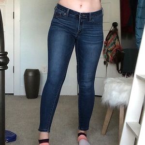 Blue skinny jeans